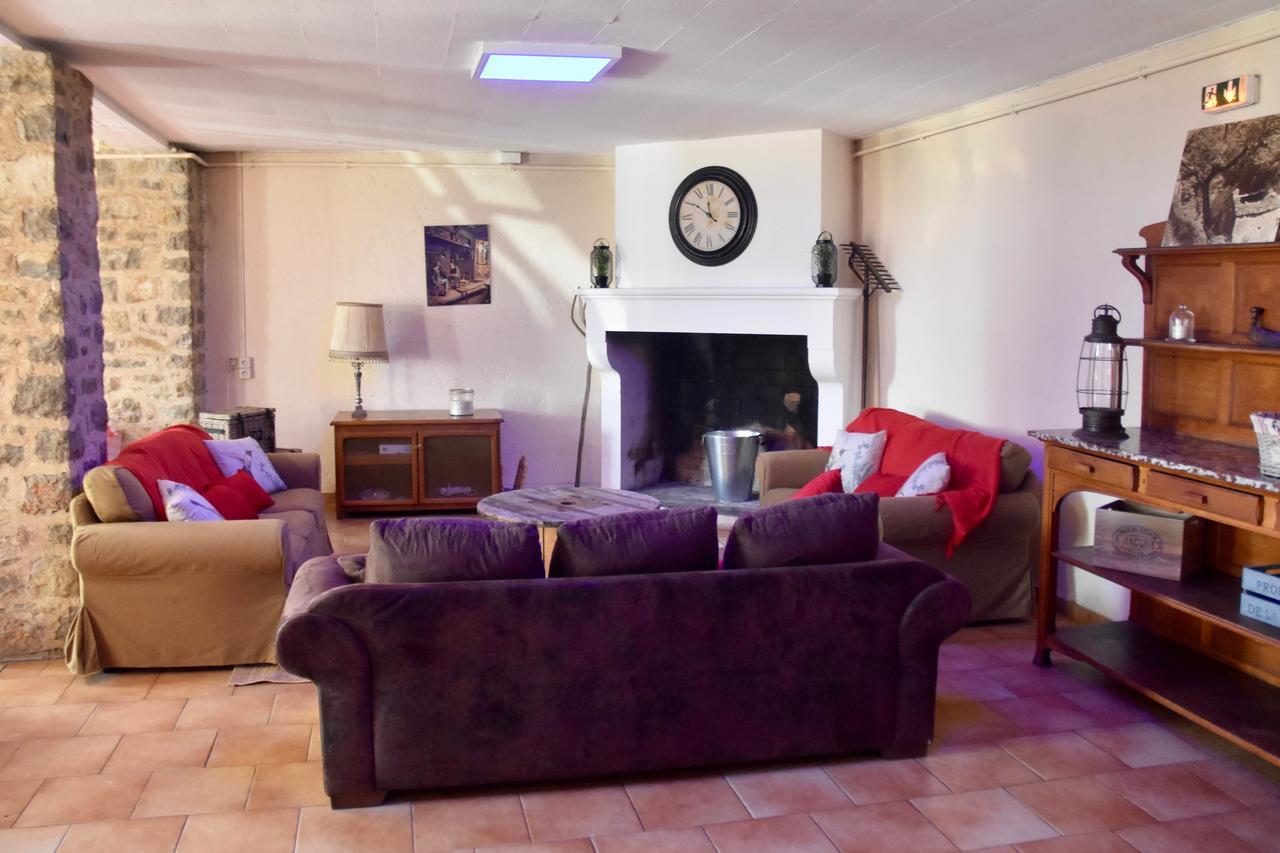 فندق La Bastide Du Logis Du Pin La Martre المظهر الخارجي الصورة