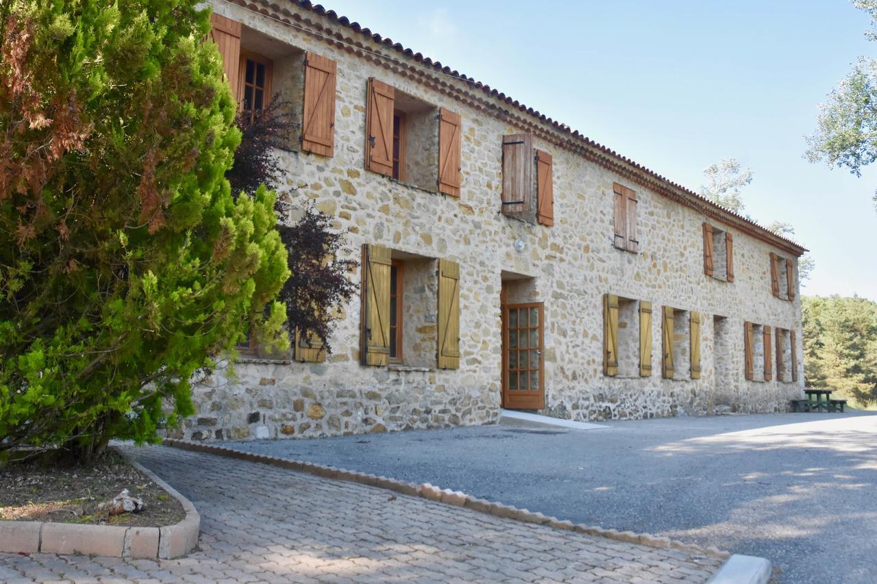 فندق La Bastide Du Logis Du Pin La Martre المظهر الخارجي الصورة